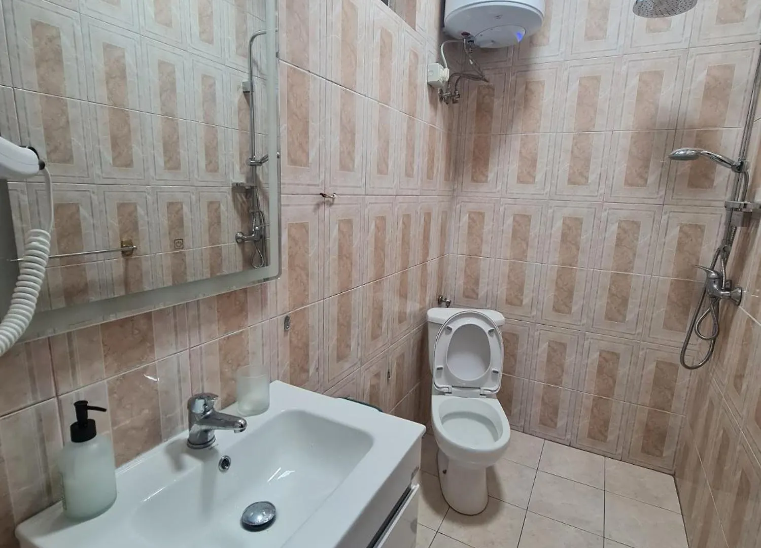 New Bazaar Hostel Tirana