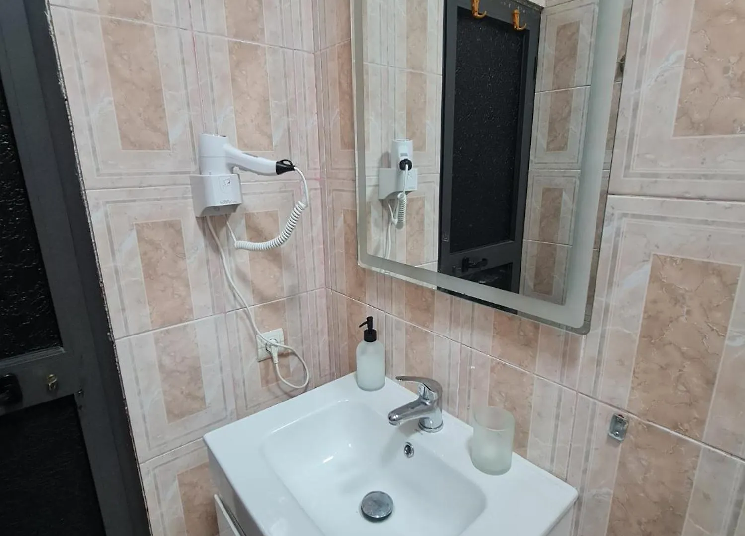 New Bazaar Hostel Tirana