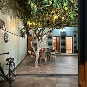 Lemon Breeze Hostel