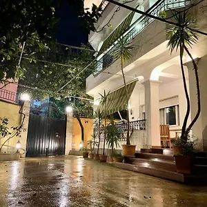 Mandarine Hostel